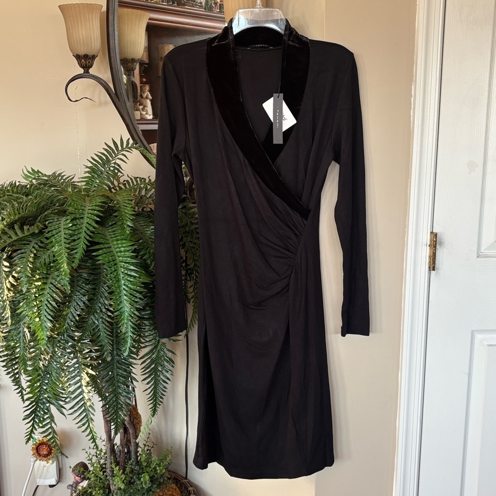 Brand New T Tahari Black Long Sleeve Modal Knit Stretch Wrap Dress Velvet Trim
